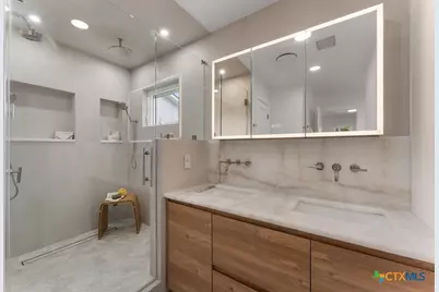 706 Kenilworth Boulevard, San Antonio, TX 78209 - Photo 3