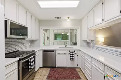 805 Santa Fe, Victoria, TX 77904 - Photo 11