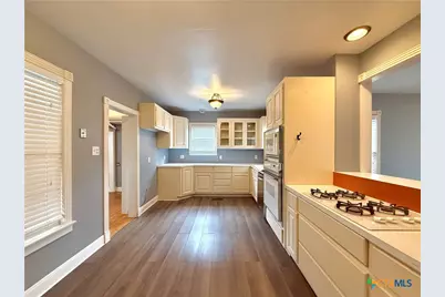 1403 N Bridge Street, Victoria, TX 77901 - Photo 15