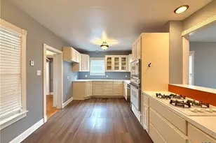 1403 N Bridge St, Victoria, TX 77901 - Photo 15