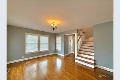 1403 N Bridge Street, Victoria, TX 77901 - Photo 3
