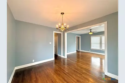 1403 N Bridge Street, Victoria, TX 77901 - Photo 11