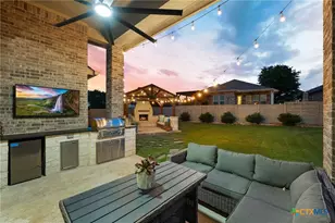 1303 Yaupon Loop, New Braunfels, TX 78132 - Photo 3