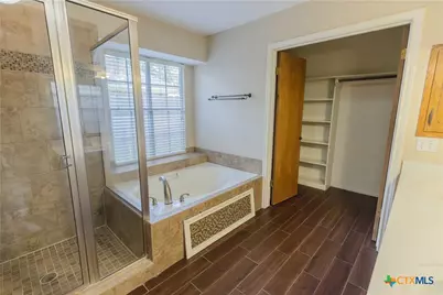 225 Spur Drive, Victoria, TX 77904 - Photo 19