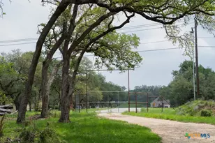 426 Mill Run, New Braunfels, TX 78132 - Photo 3