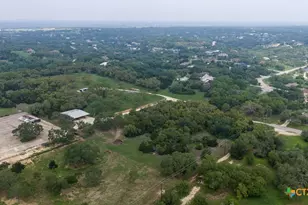 426 Mill Run, New Braunfels, TX 78132 - Photo 7