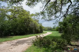 426 Mill Run, New Braunfels, TX 78132 - Photo 21