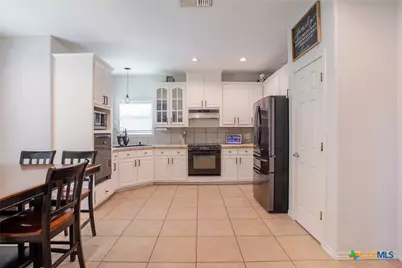 218 West Haven, Victoria, TX 77904 - Photo 3