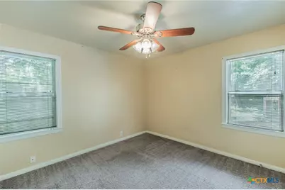 211 W 14th Avenue, Belton, TX 76513 - Photo 17