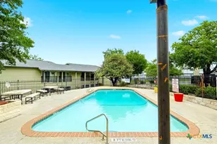 2124 Burton Dr, Austin, TX 78741 - Photo 15