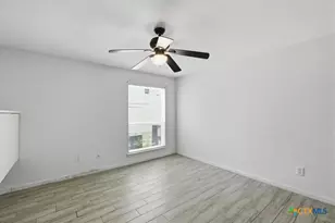 2124 Burton Dr, Austin, TX 78741 - Photo 9