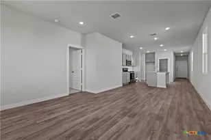 4302 Hobbiton Wy, New Braunfels, TX 78130 - Photo 13