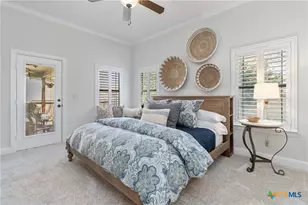 412 Elmwood Dr, New Braunfels, TX 78130 - Photo 5