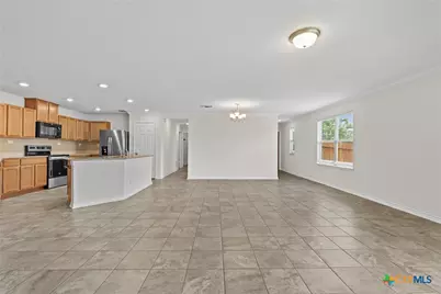 2098 Wind Chime Way, New Braunfels, TX 78130 - Photo 5