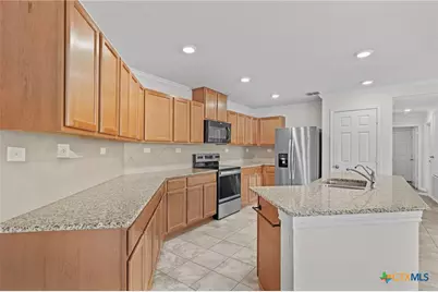 2098 Wind Chime Way, New Braunfels, TX 78130 - Photo 9