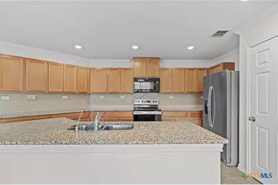 2098 Wind Chime Way, New Braunfels, TX 78130 - Photo 7