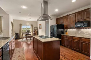 1041 Spanish Trail, New Braunfels, TX 78132 - Photo 15