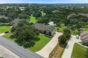 1041 Spanish Trail, New Braunfels, TX 78132 - Photo 5