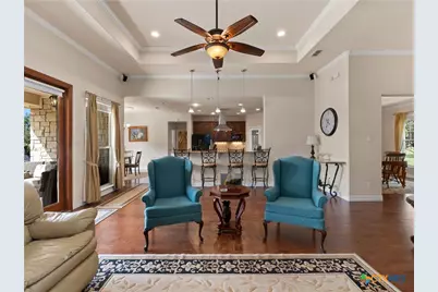 1041 Spanish Trail, New Braunfels, TX 78132 - Photo 11