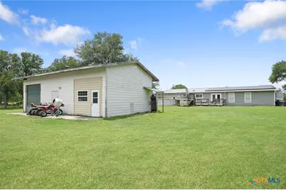 9725 Bock Road, Buda, TX 78610 - Photo 37