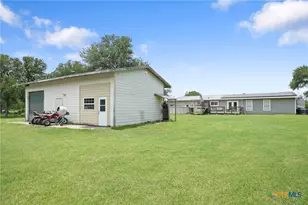 9725 Bock Rd, Buda, TX 78610 - Photo 37