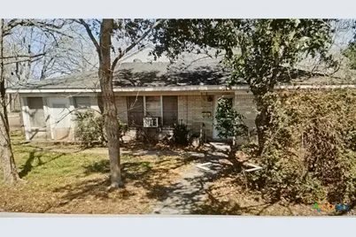 1702 Woodlawn Street, Victoria, TX 77901 - Photo 1