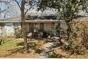 1702 Woodlawn St, Victoria, TX 77901 - Photo 1