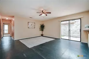 408 Waterford Dr, Victoria, TX 77901 - Photo 5