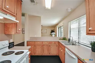 408 Waterford Dr, Victoria, TX 77901 - Photo 9