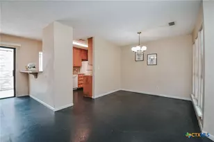 408 Waterford Dr, Victoria, TX 77901 - Photo 3