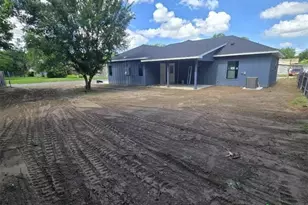 300 S 14th St, Gatesville, TX 76528 - Photo 3