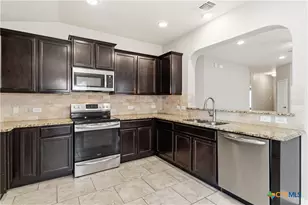 2285 Falcon Way, New Braunfels, TX 78130 - Photo 9