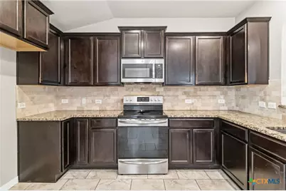 2285 Falcon Way, New Braunfels, TX 78130 - Photo 7