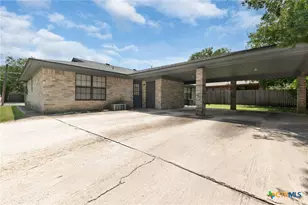 307/309 W 2nd St, Lampasas, TX 76550 - Photo 3