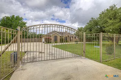 8472 Rolling Acres Trail, Fair Oaks, TX 78015 - Photo 3