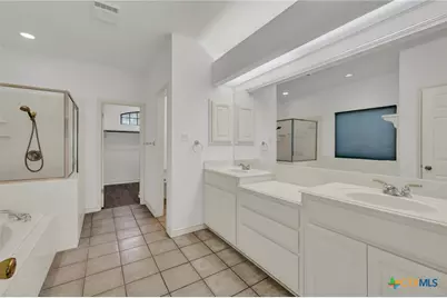 8472 Rolling Acres Trail, Fair Oaks, TX 78015 - Photo 17