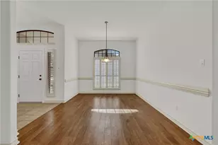 8472 Rolling Acres Trail, Fair Oaks Ranch, TX 78015 - Photo 5