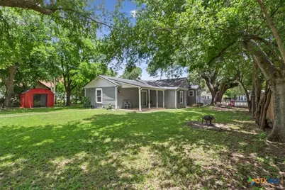 425 E 13th Avenue, Belton, TX 76513 - Photo 31