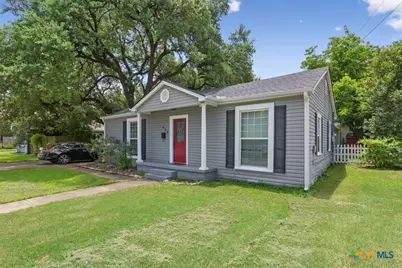 425 E 13th Avenue, Belton, TX 76513 - Photo 5