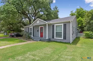 425 E 13th Ave, Belton, TX 76513 - Photo 5