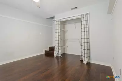 425 E 13th Avenue, Belton, TX 76513 - Photo 29