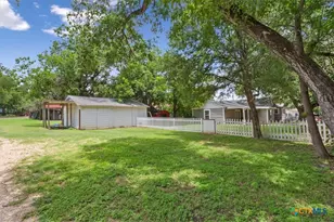 425 E 13th Ave, Belton, TX 76513 - Photo 37