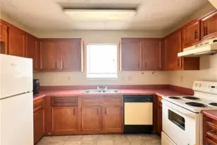 1413 Marlton St, San Marcos, TX 78666 - Photo 11