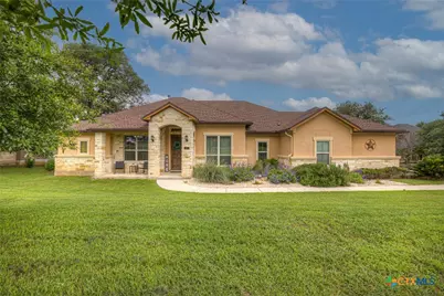1937 Hunters Cove, New Braunfels, TX 78132 - Photo 3
