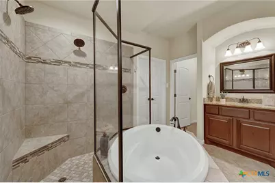 1937 Hunters Cove, New Braunfels, TX 78132 - Photo 15