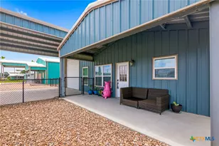 27 Marlin Azul Ln, Port O'Connor, TX 77982 - Photo 3