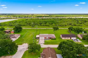 309 Viking St, Victoria, TX 77905 - Photo 31