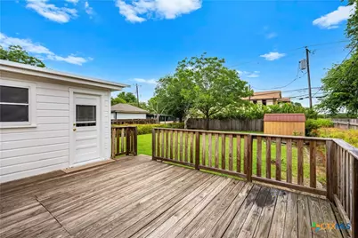 1611 S 33rd Street, Temple, TX 76504 - Photo 25