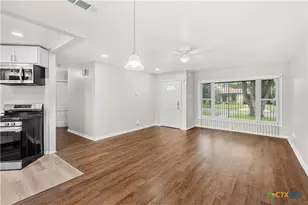 1611 S 33rd St, Temple, TX 76504 - Photo 7