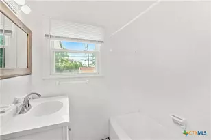 1611 S 33rd St, Temple, TX 76504 - Photo 17